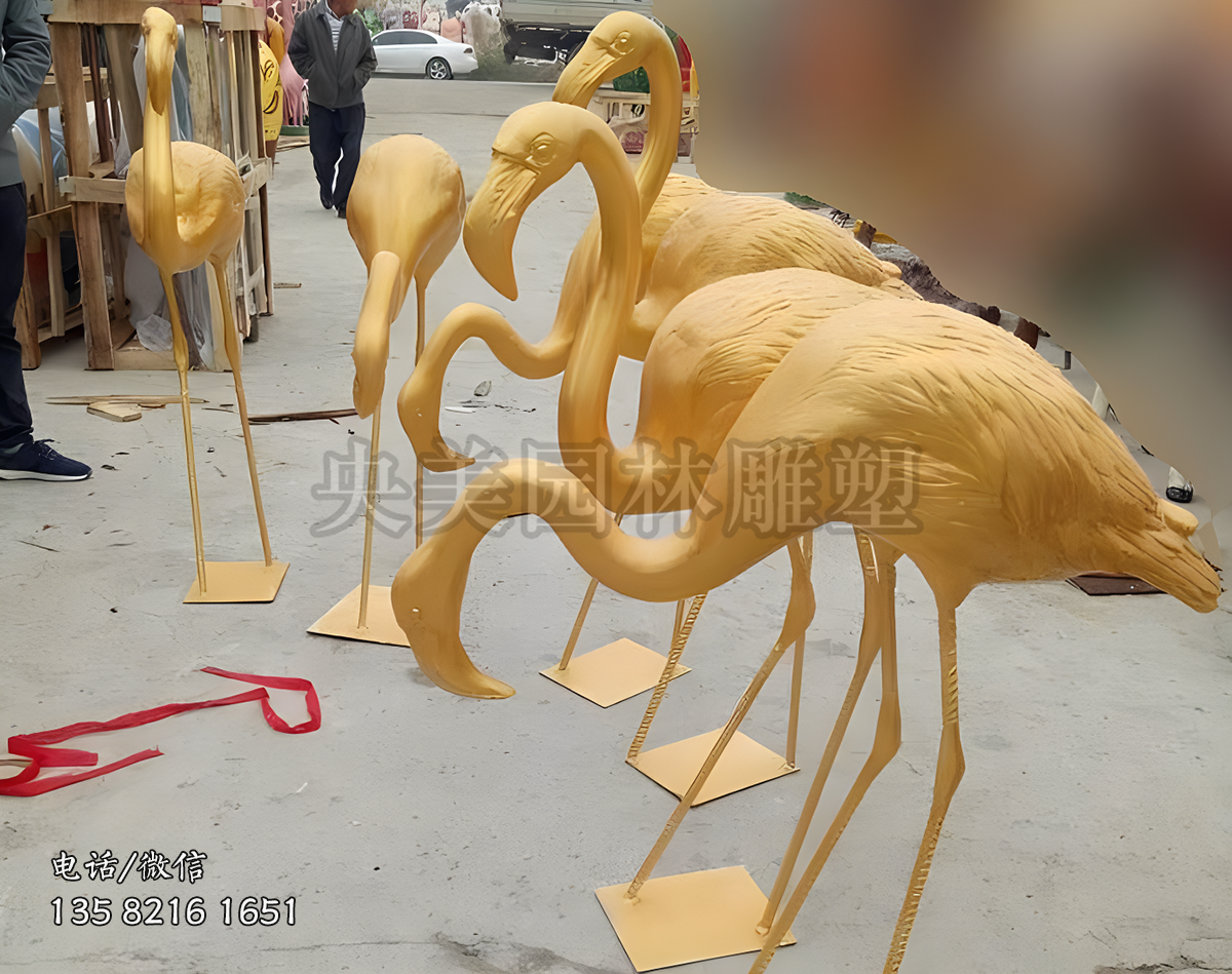 不銹鋼噴漆火烈鳥雕塑