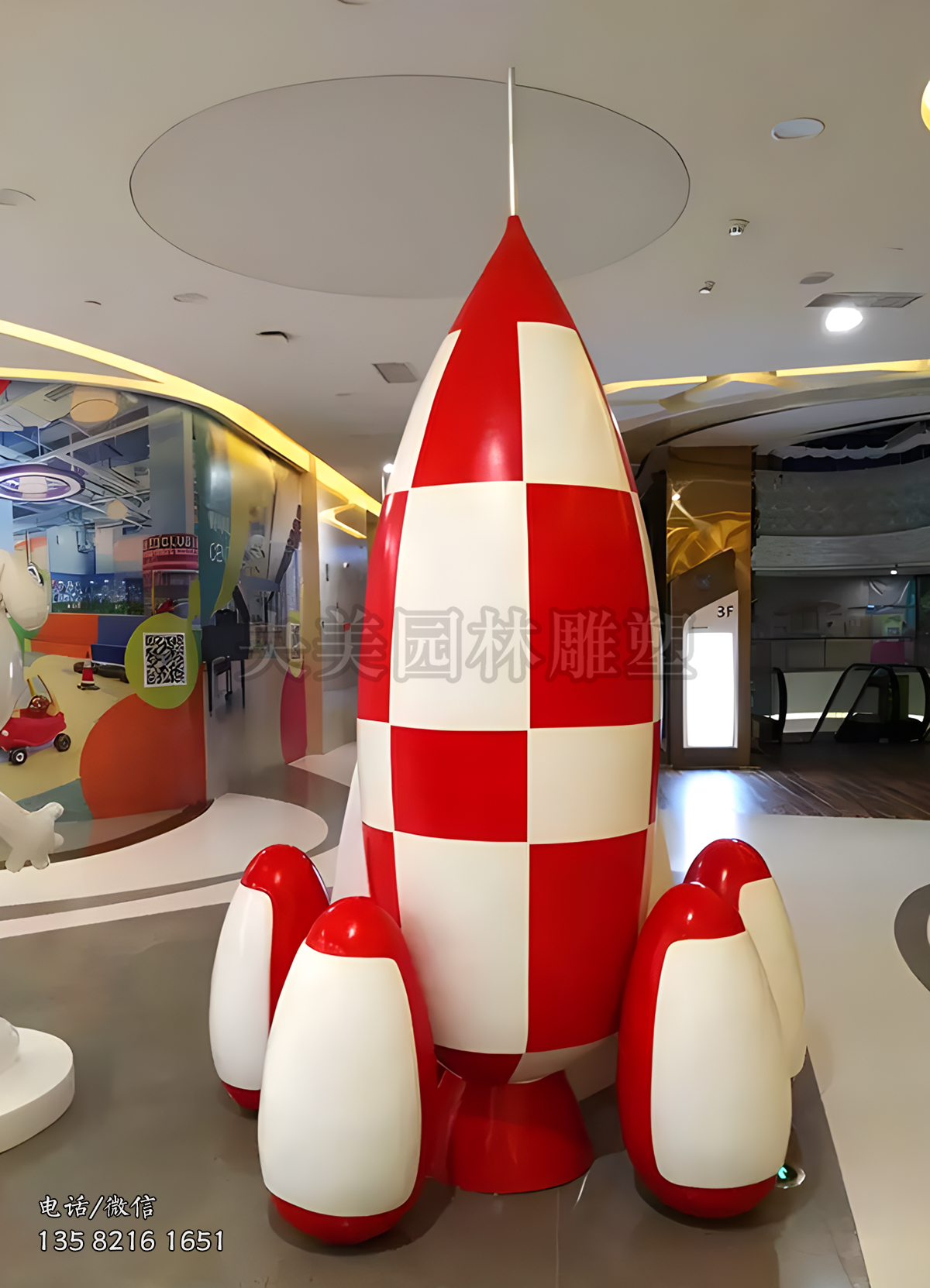 玻璃鋼卡通造型火箭衛星雕塑
