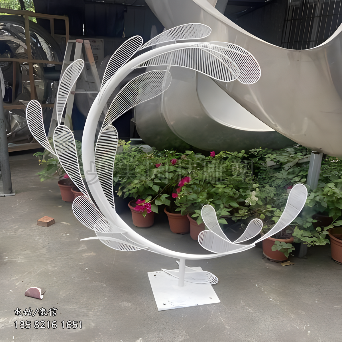 鐵藝網格羽毛造型雕塑擺件